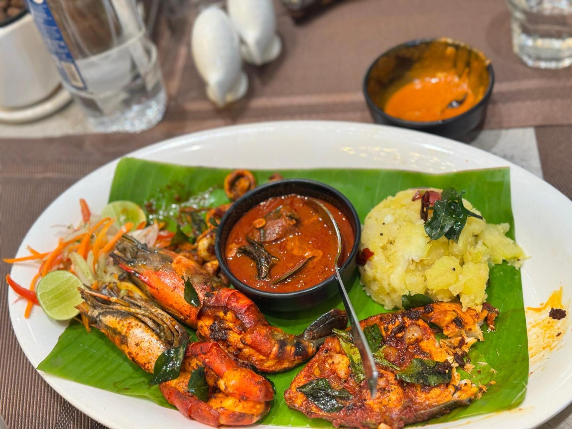 Jaladarshini Lakeside Gardens Bed and Breakfast Kollam Buitenkant foto