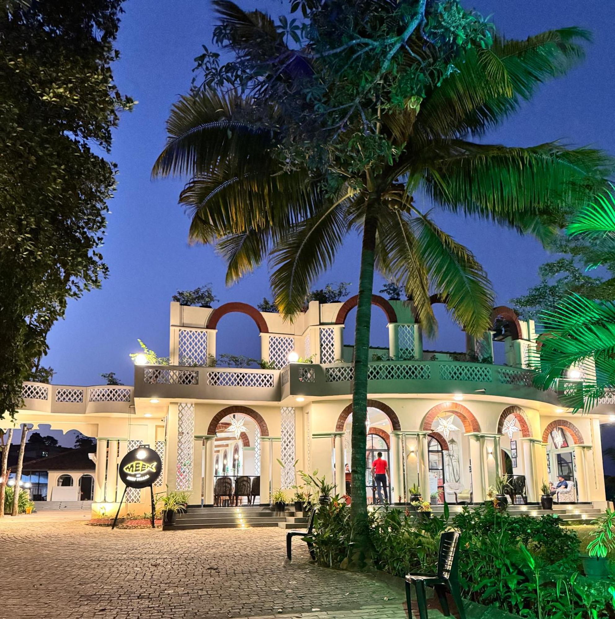 Jaladarshini Lakeside Gardens Bed and Breakfast Kollam Buitenkant foto
